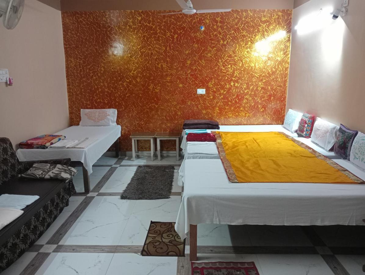Shiva Inn Варанаси Екстериор снимка