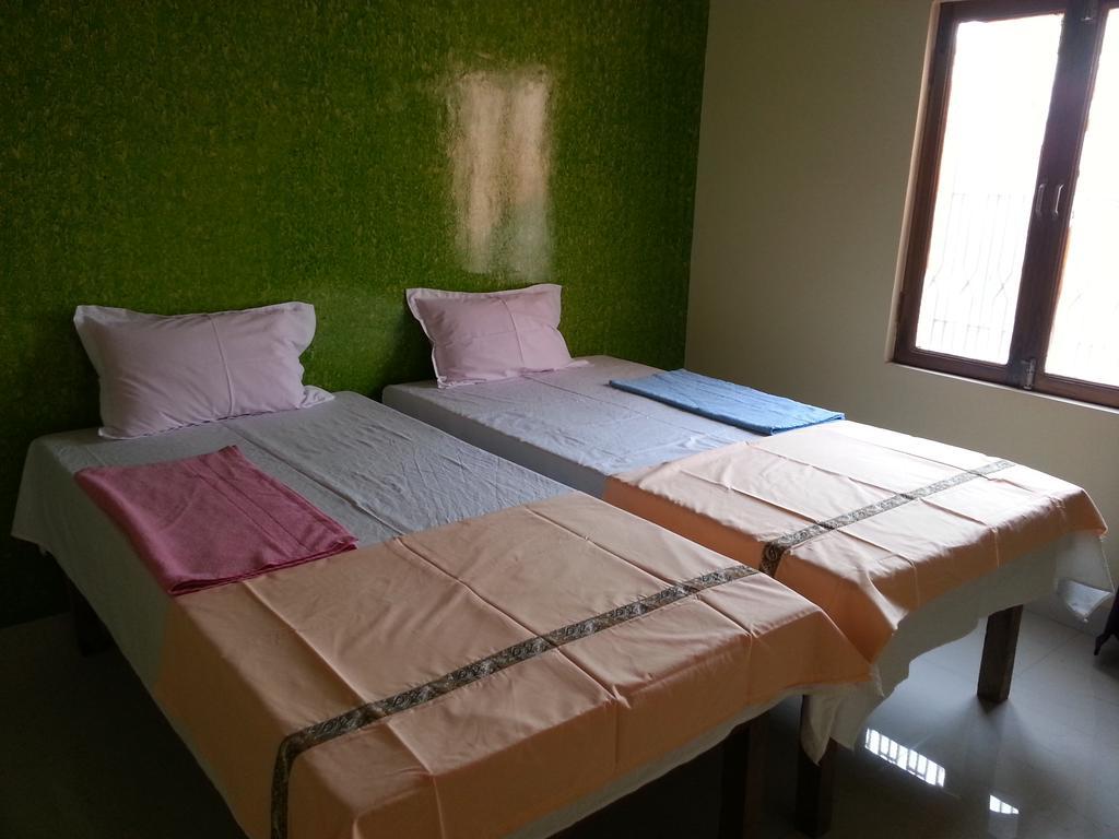 Shiva Inn Варанаси Екстериор снимка