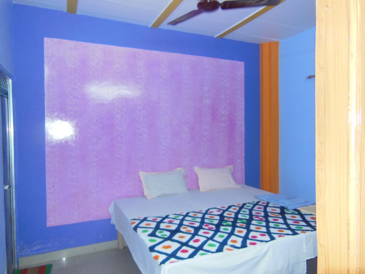 Shiva Inn Варанаси Екстериор снимка